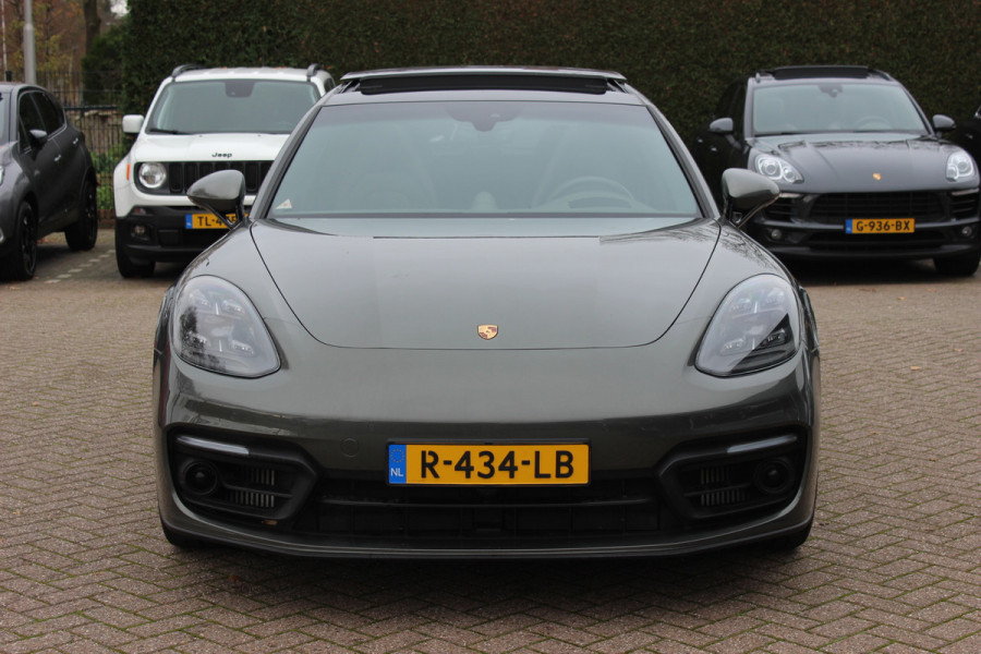 Porsche Panamera Sport Turismo 2.9 4 E-Hybrid Platinum Edition 61.598 km / Panoramadak / 360Camera / Head-up / Luchtvering / Matrix LED / Softclose / Bose / Keyless / 21'' / Sportuitlaat / Sportdesign+Chrono / Stuurverwarming / Stoelverwarming 4x /
