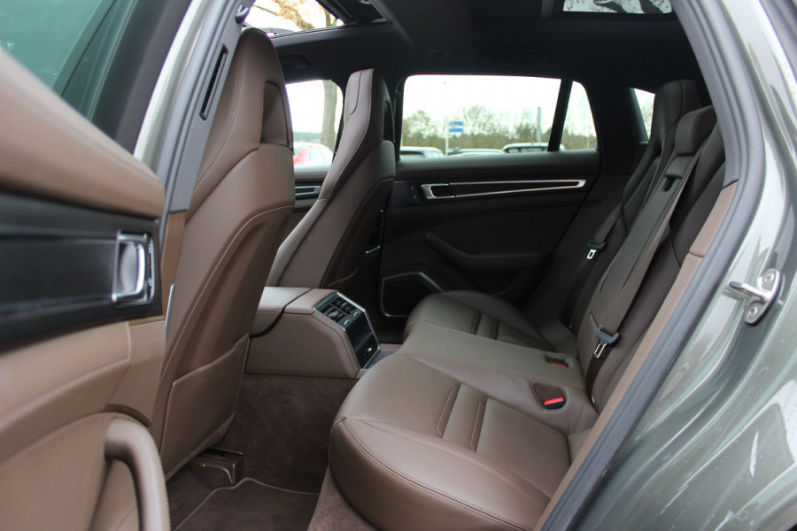 Porsche Panamera Sport Turismo 2.9 4 E-Hybrid Platinum Edition 61.598 km / Panoramadak / 360Camera / Head-up / Luchtvering / Matrix LED / Softclose / Bose / Keyless / 21'' / Sportuitlaat / Sportdesign+Chrono / Stuurverwarming / Stoelverwarming 4x /