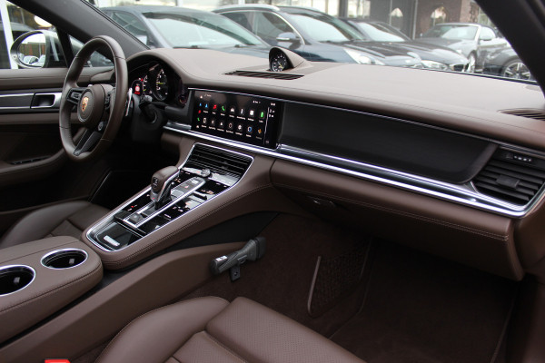 Porsche Panamera Sport Turismo 2.9 4 E-Hybrid Platinum Edition 61.598 km / Panoramadak / 360Camera / Head-up / Luchtvering / Matrix LED / Softclose / Bose / Keyless / 21'' / Sportuitlaat / Sportdesign+Chrono / Stuurverwarming / Stoelverwarming 4x /