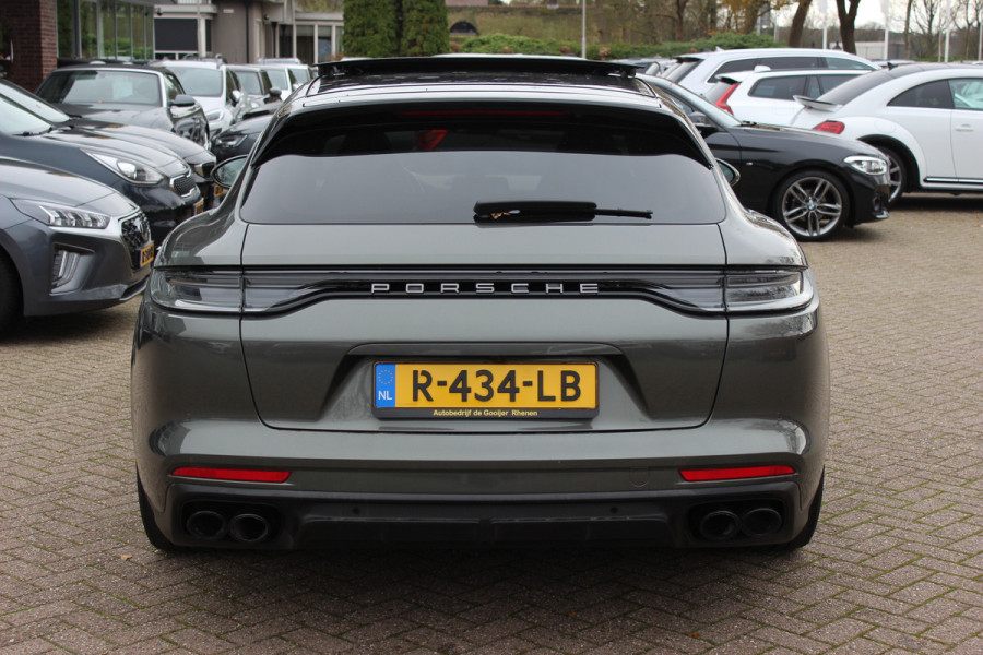 Porsche Panamera Sport Turismo 2.9 4 E-Hybrid Platinum Edition 61.598 km / Panoramadak / 360Camera / Head-up / Luchtvering / Matrix LED / Softclose / Bose / Keyless / 21'' / Sportuitlaat / Sportdesign+Chrono / Stuurverwarming / Stoelverwarming 4x /