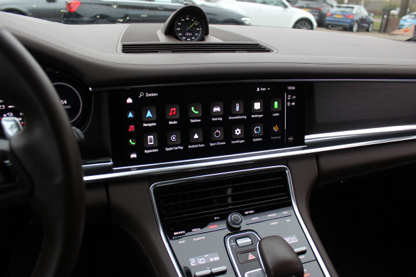 Porsche Panamera Sport Turismo 2.9 4 E-Hybrid Platinum Edition 61.598 km / Panoramadak / 360Camera / Head-up / Luchtvering / Matrix LED / Softclose / Bose / Keyless / 21'' / Sportuitlaat / Sportdesign+Chrono / Stuurverwarming / Stoelverwarming 4x /