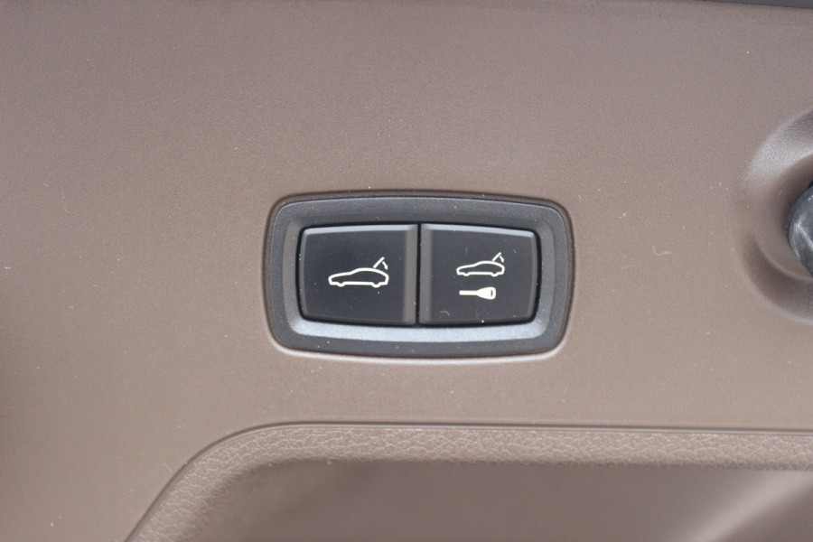 Porsche Panamera Sport Turismo 2.9 4 E-Hybrid Platinum Edition 61.598 km / Panoramadak / 360Camera / Head-up / Luchtvering / Matrix LED / Softclose / Bose / Keyless / 21'' / Sportuitlaat / Sportdesign+Chrono / Stuurverwarming / Stoelverwarming 4x /