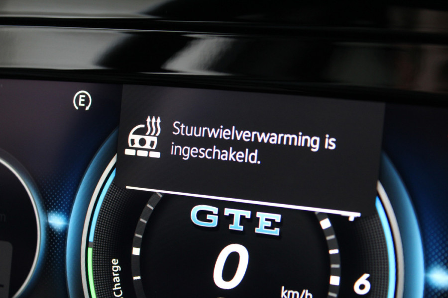 Volkswagen Golf 1.4 eHybrid GTE | Panoramadak | iQ Light | Elek. Trekhaak | Virtual Cockpit | HUD