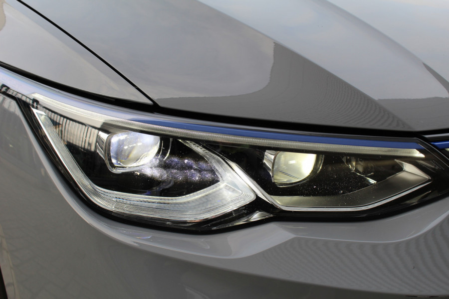 Volkswagen Golf 1.4 eHybrid GTE | Panoramadak | iQ Light | Elek. Trekhaak | Virtual Cockpit | HUD
