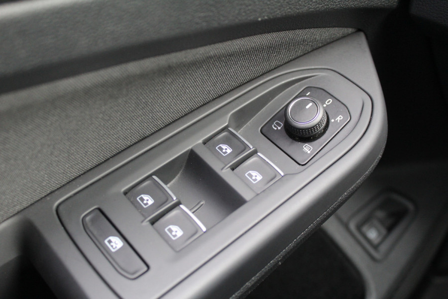 Volkswagen Golf 1.4 eHybrid GTE | Panoramadak | iQ Light | Elek. Trekhaak | Virtual Cockpit | HUD