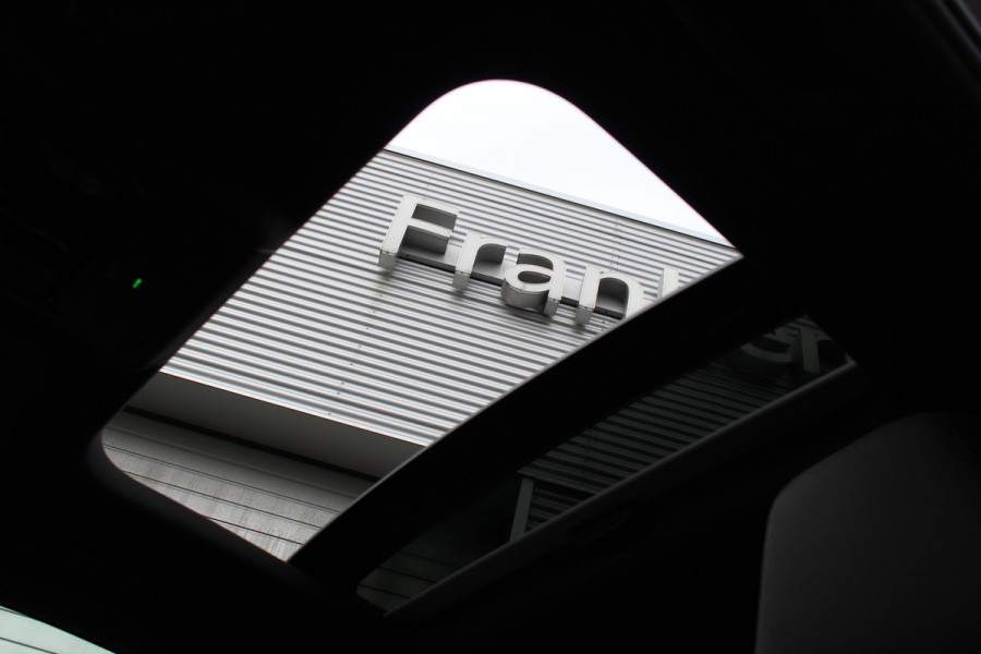 Volkswagen Golf 1.4 eHybrid GTE | Panoramadak | iQ Light | Elek. Trekhaak | Virtual Cockpit | HUD