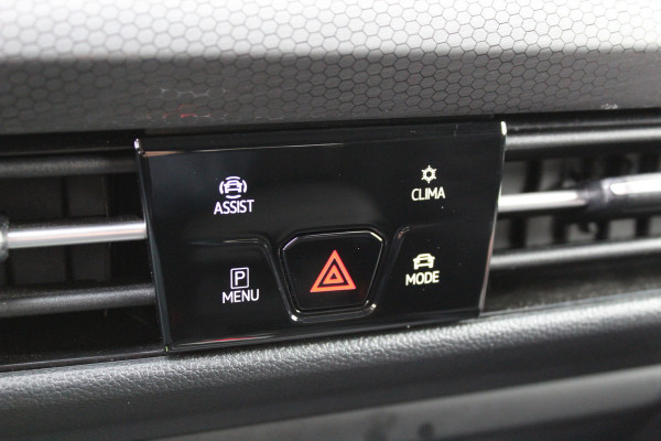 Volkswagen Golf 1.4 eHybrid GTE | Panoramadak | iQ Light | Elek. Trekhaak | Virtual Cockpit | HUD