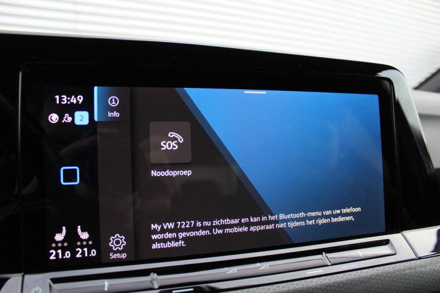 Volkswagen Golf 1.4 eHybrid GTE | Panoramadak | iQ Light | Elek. Trekhaak | Virtual Cockpit | HUD