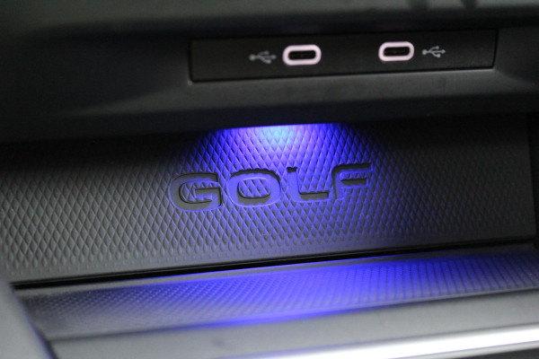 Volkswagen Golf 1.4 eHybrid GTE | Panoramadak | iQ Light | Elek. Trekhaak | Virtual Cockpit | HUD
