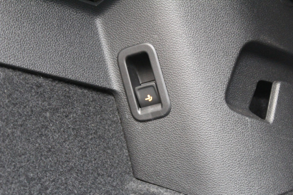 Volkswagen Golf 1.4 eHybrid GTE | Panoramadak | iQ Light | Elek. Trekhaak | Virtual Cockpit | HUD