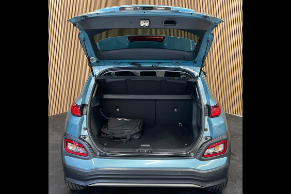 Hyundai Kona EV Premium 64 kWh|GROTE ACCU|FACELIFT|3-FASE|HUD|LEDER|ACC|KRELL|STUURVERW|STOELVERW V+A|STOELVEN|CAMERA|CARPLAY||NAP