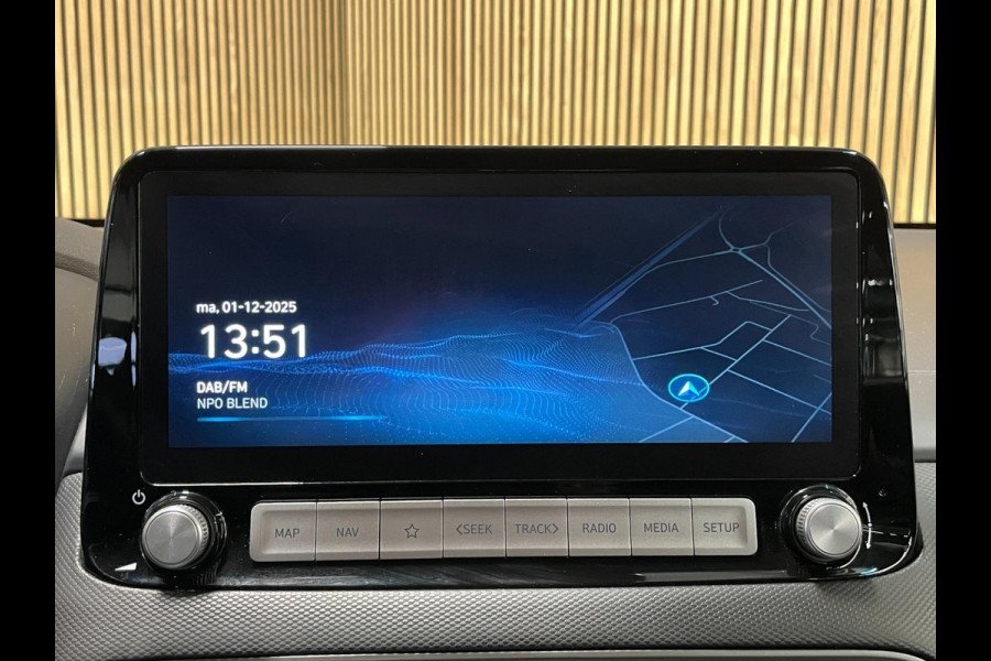 Hyundai Kona EV Premium 64 kWh|GROTE ACCU|FACELIFT|3-FASE|HUD|LEDER|ACC|KRELL|STUURVERW|STOELVERW V+A|STOELVEN|CAMERA|CARPLAY||NAP