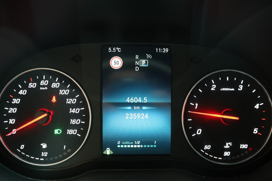 Mercedes-Benz Sprinter 314 2.2 CDI L2H2 | MBUX | Navigatie | CarPlay | Camera | Blind Spot | Climate control | PDC V+A | Sidebars | Lichtmetalen velgen | Nieuwe APK | NAP Logisch