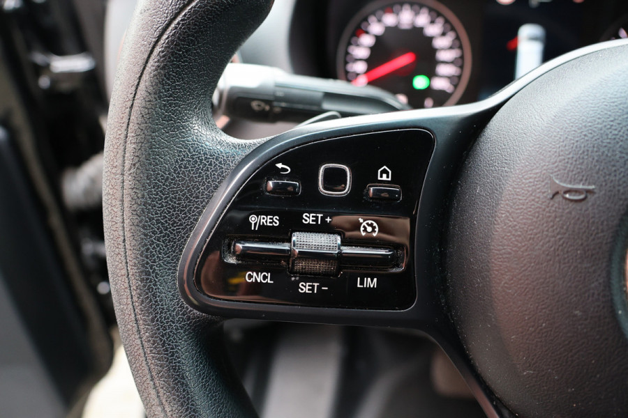 Mercedes-Benz Sprinter 314 2.2 CDI L2H2 | MBUX | Navigatie | CarPlay | Camera | Blind Spot | Climate control | PDC V+A | Sidebars | Lichtmetalen velgen | Nieuwe APK | NAP Logisch