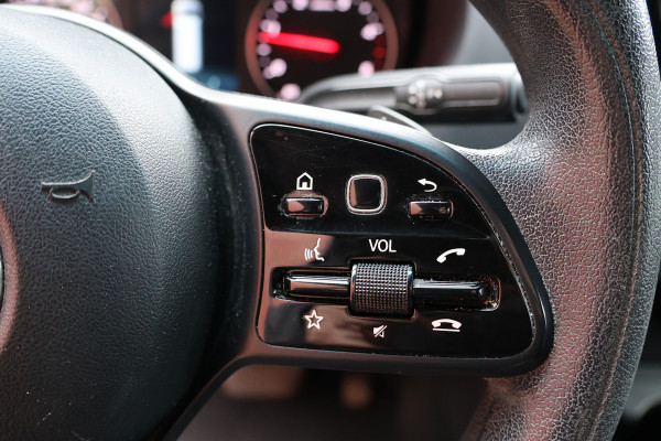 Mercedes-Benz Sprinter 314 2.2 CDI L2H2 | MBUX | Navigatie | CarPlay | Camera | Blind Spot | Climate control | PDC V+A | Sidebars | Lichtmetalen velgen | Nieuwe APK | NAP Logisch