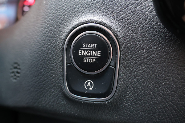 Mercedes-Benz Sprinter 314 2.2 CDI L2H2 | MBUX | Navigatie | CarPlay | Camera | Blind Spot | Climate control | PDC V+A | Sidebars | Lichtmetalen velgen | Nieuwe APK | NAP Logisch