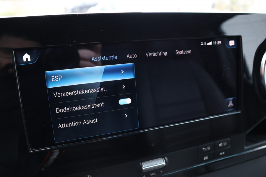 Mercedes-Benz Sprinter 314 2.2 CDI L2H2 | MBUX | Navigatie | CarPlay | Camera | Blind Spot | Climate control | PDC V+A | Sidebars | Lichtmetalen velgen | Nieuwe APK | NAP Logisch