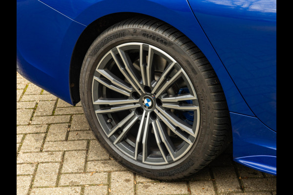 BMW 3 Serie Touring 330i M-Sport - Pano - Driving Assistant Prof - DAB - Hifi