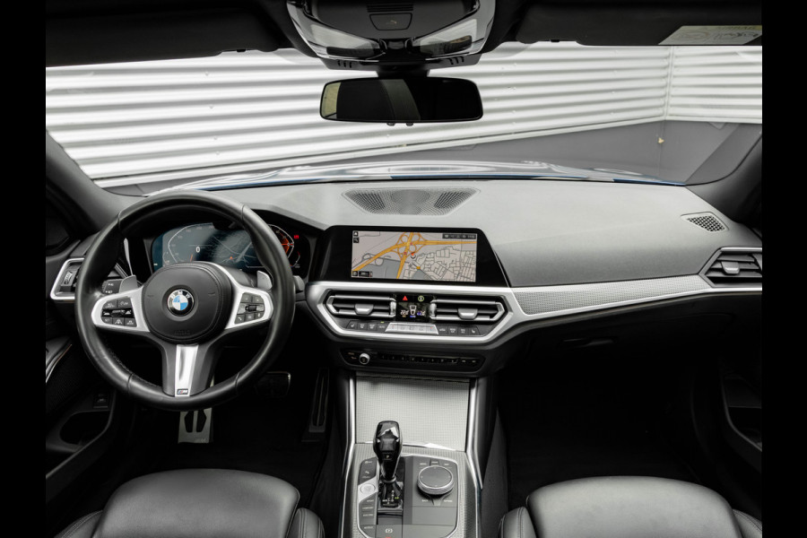 BMW 3 Serie Touring 330i M-Sport - Pano - Driving Assistant Prof - DAB - Hifi