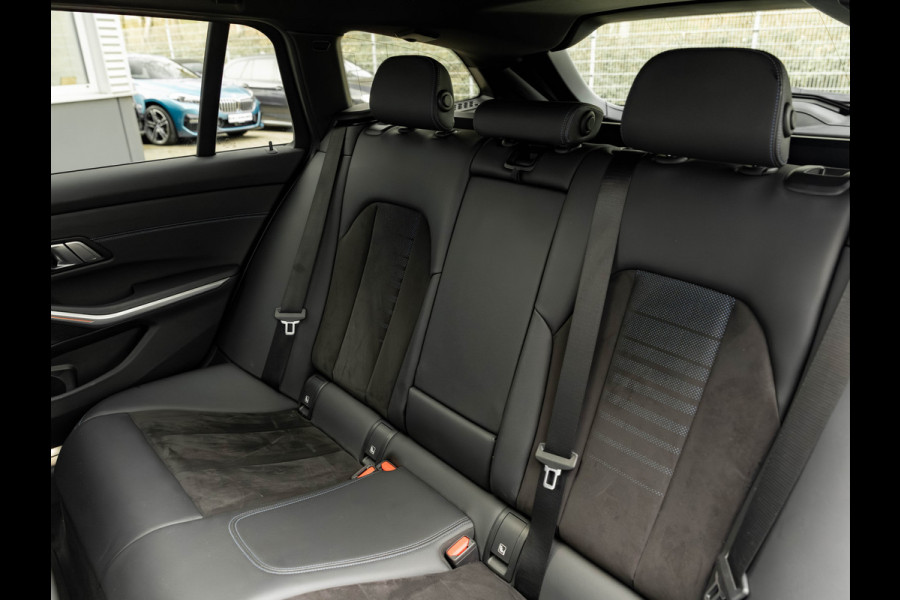BMW 3 Serie Touring 330i M-Sport - Pano - Driving Assistant Prof - DAB - Hifi