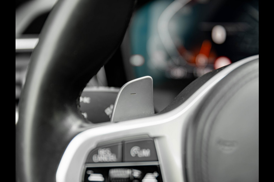 BMW 3 Serie Touring 330i M-Sport - Pano - Driving Assistant Prof - DAB - Hifi