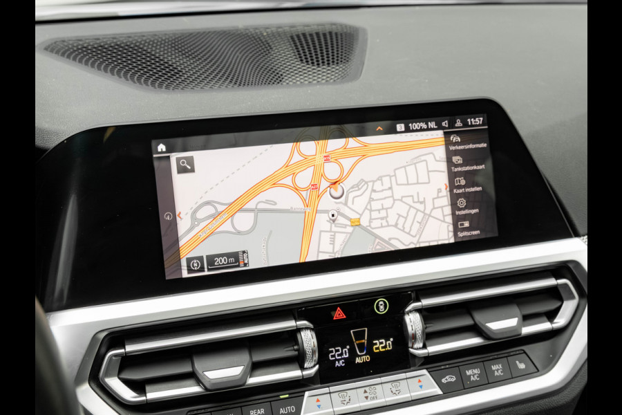 BMW 3 Serie Touring 330i M-Sport - Pano - Driving Assistant Prof - DAB - Hifi