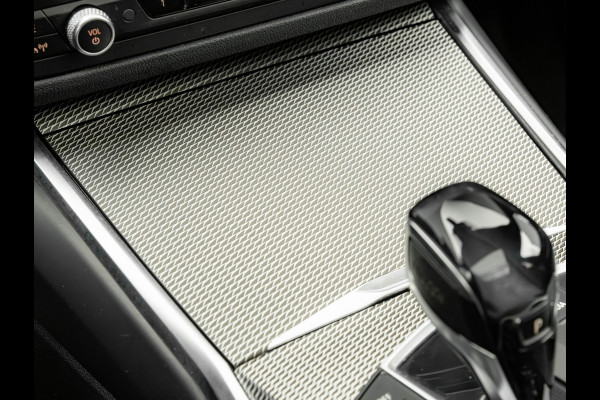 BMW 3 Serie Touring 330i M-Sport - Pano - Driving Assistant Prof - DAB - Hifi