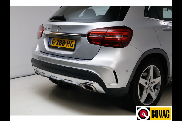 Mercedes-Benz GLA 180 Buss.Sol. AMG Automaat | Trekhaak | Led | Stoelverw. | Navigatie | Climate control | All season banden, Keyless entry/start, Electrische achterklep