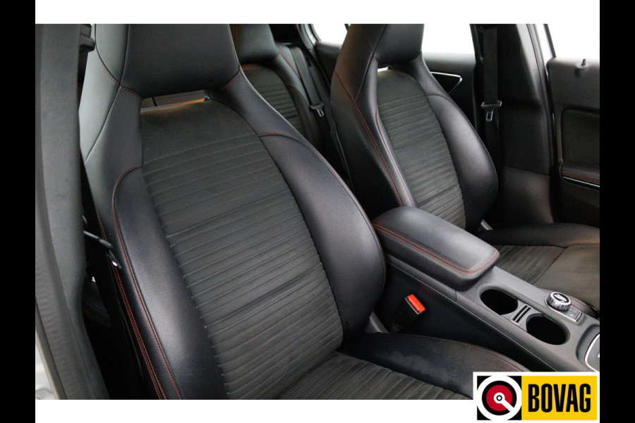 Mercedes-Benz GLA 180 Buss.Sol. AMG Automaat | Trekhaak | Led | Stoelverw. | Navigatie | Climate control | All season banden, Keyless entry/start, Electrische achterklep