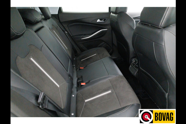 Opel Grandland 1.6 Turbo Plug-In Hybrid 4x4 GSe 300 PK automaat | Stoel- Stuur en voorruitverw. | Adap. Cruise | 360 Camera | Navigatie, 4x4, Leer/Alcantara