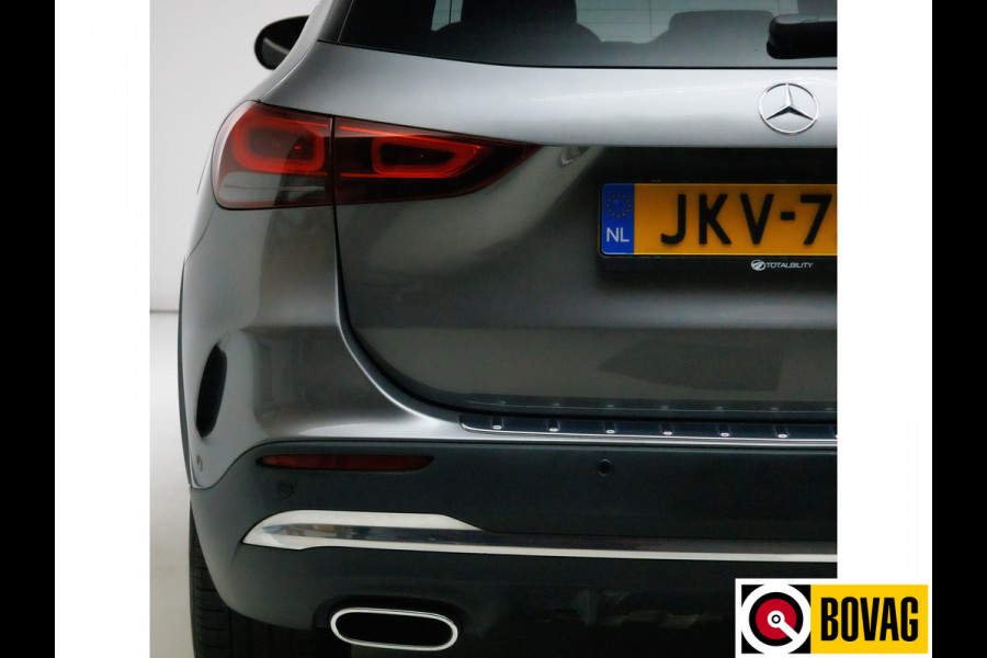 Mercedes-Benz GLA 250 e AMG Line automaat | Panoramadak | Wegklapbare Trekhaak | Adaptive Cruise Elektrische achterklep, Stoelverwarming, Camera, Sfeerverlichting, Navigatie