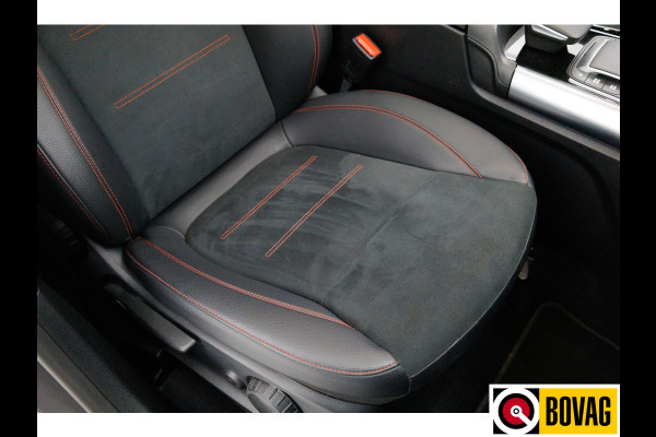 Mercedes-Benz GLA 250 e AMG Line automaat | Panoramadak | Wegklapbare Trekhaak | Adaptive Cruise Elektrische achterklep, Stoelverwarming, Camera, Sfeerverlichting, Navigatie