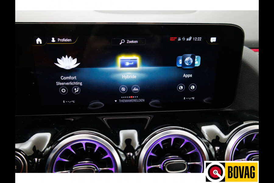 Mercedes-Benz GLA 250 e AMG Line automaat | Panoramadak | Wegklapbare Trekhaak | Adaptive Cruise Elektrische achterklep, Stoelverwarming, Camera, Sfeerverlichting, Navigatie