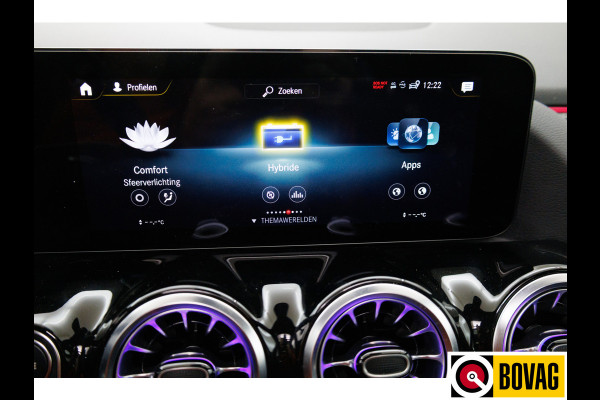 Mercedes-Benz GLA 250 e AMG Line automaat | Panoramadak | Wegklapbare Trekhaak | Adaptive Cruise Elektrische achterklep, Stoelverwarming, Camera, Sfeerverlichting, Navigatie