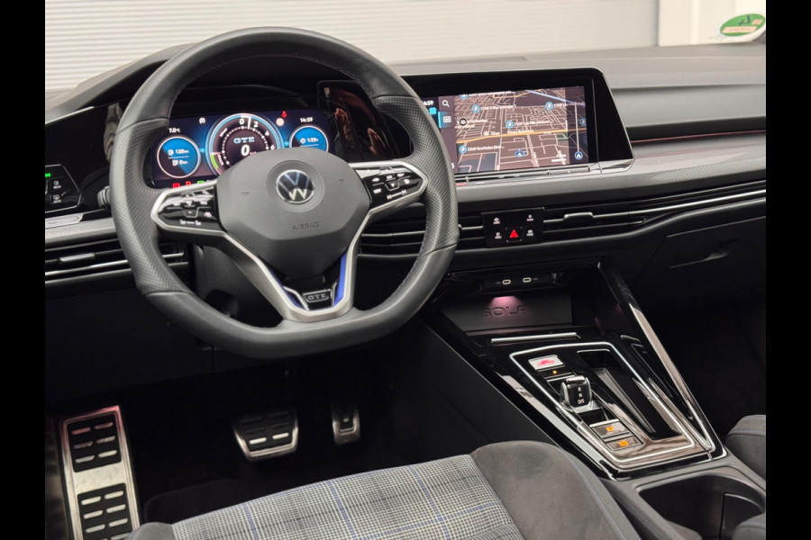 Volkswagen Golf 1.4 eHybrid GTE Pano/Matrix/HuD/Camera
