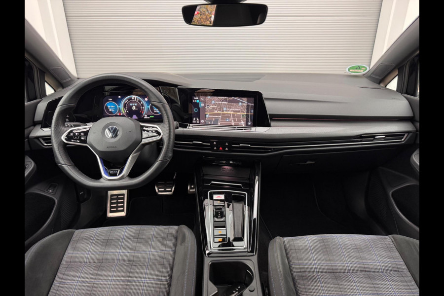 Volkswagen Golf 1.4 eHybrid GTE Pano/Matrix/HuD/Camera
