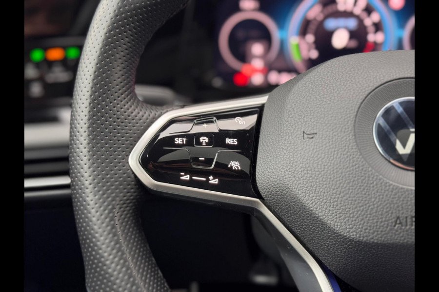 Volkswagen Golf 1.4 eHybrid GTE Pano/Matrix/HuD/Camera