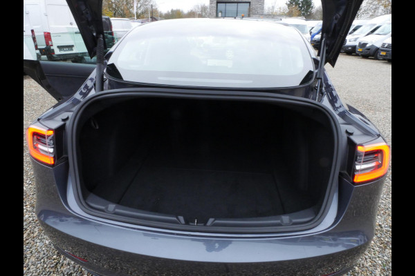 Tesla Model 3 Long Range, AWD, 75 kWh