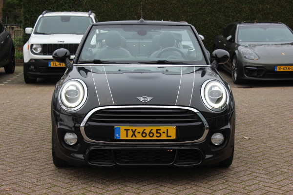 MINI Cabrio 1.5 Cooper / JCW Package / Leder / CarPlay / 18'' / Keyless / Navigatie / Stoelverwarming / Windscherm / Cruise Control