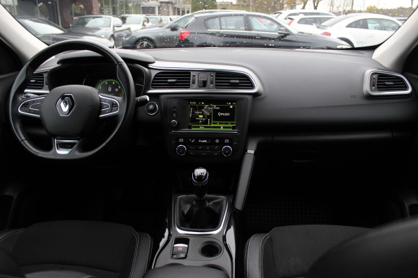 Renault Kadjar 1.2 TCe Intens / Trekhaak / Navigatie / Parkeerhulp V+A / Cruise Control / DAB / Keyless entry / 17'' / Stoelverwarming
