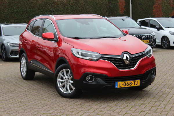 Renault Kadjar 1.2 TCe Intens / Trekhaak / Navigatie / Parkeerhulp V+A / Cruise Control / DAB / Keyless entry / 17'' / Stoelverwarming