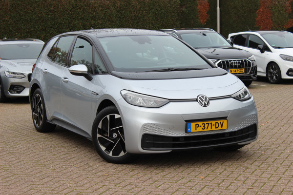 Volkswagen ID.3 Pure 45 kWh / SoH 92.6% / CarPlay / Parkeerhulp V+A / 18'' / Stuur+Stoelverwarming / DAB / ACC / Warmtepomp