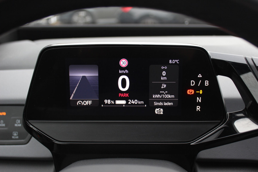 Volkswagen ID.3 Pure 45 kWh / SoH 92.6% / CarPlay / Parkeerhulp V+A / 18'' / Stuur+Stoelverwarming / DAB / ACC / Warmtepomp