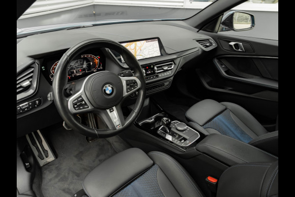 BMW 2 Serie Gran Coupé 220i M-Sport - Pano - Verwarmd Stuurwiel - ACC - Camera