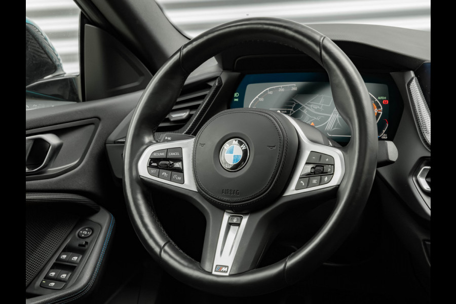 BMW 2 Serie Gran Coupé 220i M-Sport - Pano - Verwarmd Stuurwiel - ACC - Camera