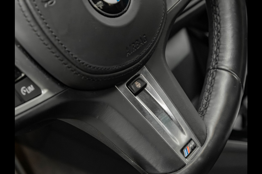 BMW 2 Serie Gran Coupé 220i M-Sport - Pano - Verwarmd Stuurwiel - ACC - Camera