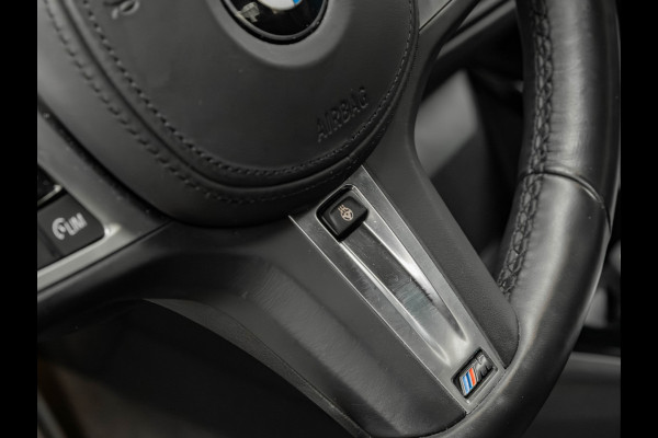 BMW 2 Serie Gran Coupé 220i M-Sport - Pano - Verwarmd Stuurwiel - ACC - Camera