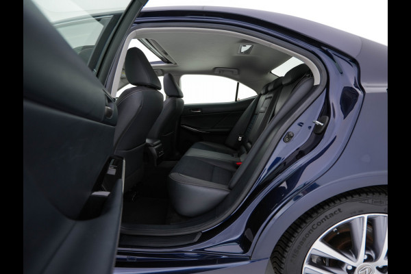 Lexus IS 300h Hybrid Business Line Aut. *PANO | LEATHER-MICROFIBRE | FULL-LED | NAVI-FULLMAP | HEATED-COMFORTSEATS | CAMERA | ECC | SHIFT-PADDLES | PDC | CRUISE | 17''ALU*