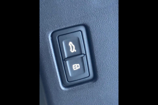 Audi Q4 Sportback e-tron 35 Launch edition Advanced Plus 55 kWh, SOH 92%, panoramadak, leder, trekhaak, stoelverwarming