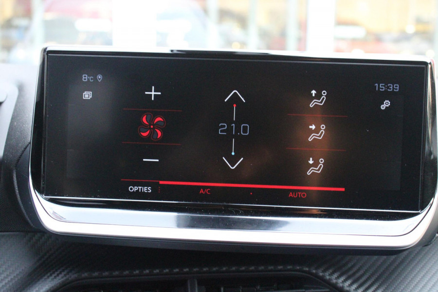 Peugeot 2008 1.2 100PK ALLURE PACK | NAVIGATIE | ACHTERUITRIJ CAMERA | APPLE CARPLAY/ANDROID AUTO | LICHTMETALEN VELGEN 17" | CRUISE CONTROL | LED KOPLAMPEN | DAB+ RADIO | CLIMATE CONTROL |